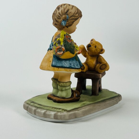 Hummel Goebel 1998 "With Love" BH 66 Figurine Girl & Teddy Bear  Porcelain - Picture 5 of 10